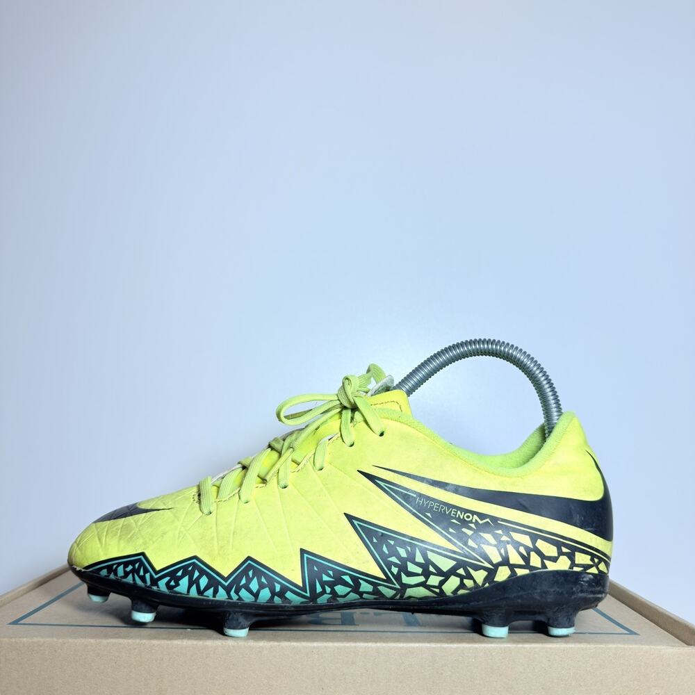 Nike Jr Hypervenom Youth Soccer Cleats Size 6Y Volt Yellow Firm Ground Shoes